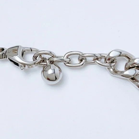 Like New Gucci Silver Icon Logo Chain Bracelet! - Picture 6 of 11